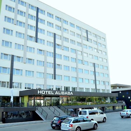 Hotel Ali Baba Humenné Exteriér fotografie
