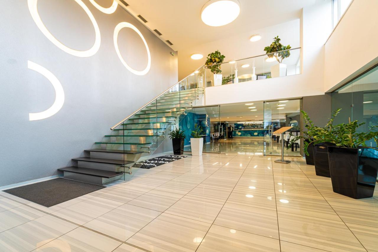 Hotel Ali Baba Humenné Exteriér fotografie