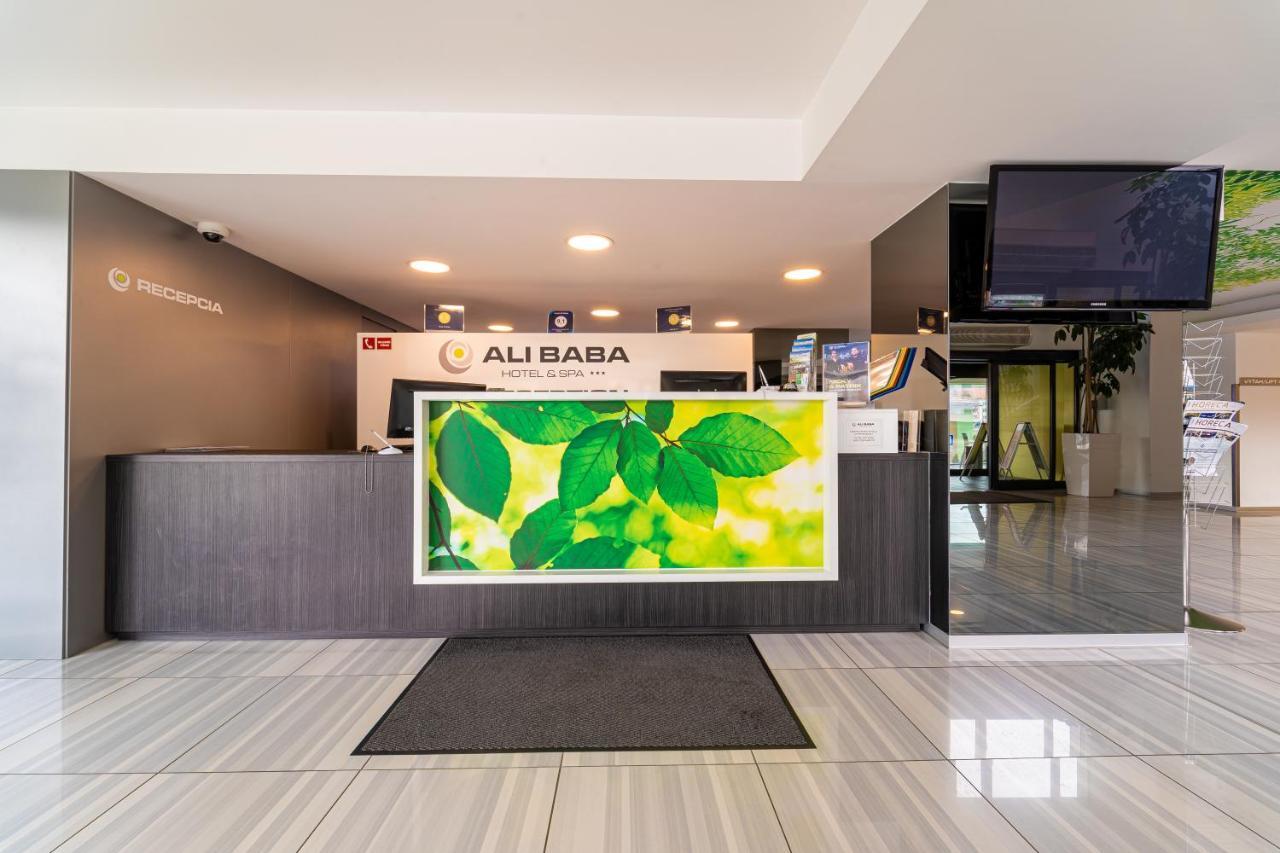 Hotel Ali Baba Humenné Exteriér fotografie