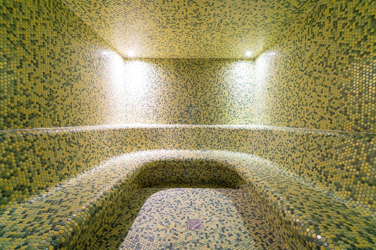 Hotel Ali Baba Humenné Exteriér fotografie