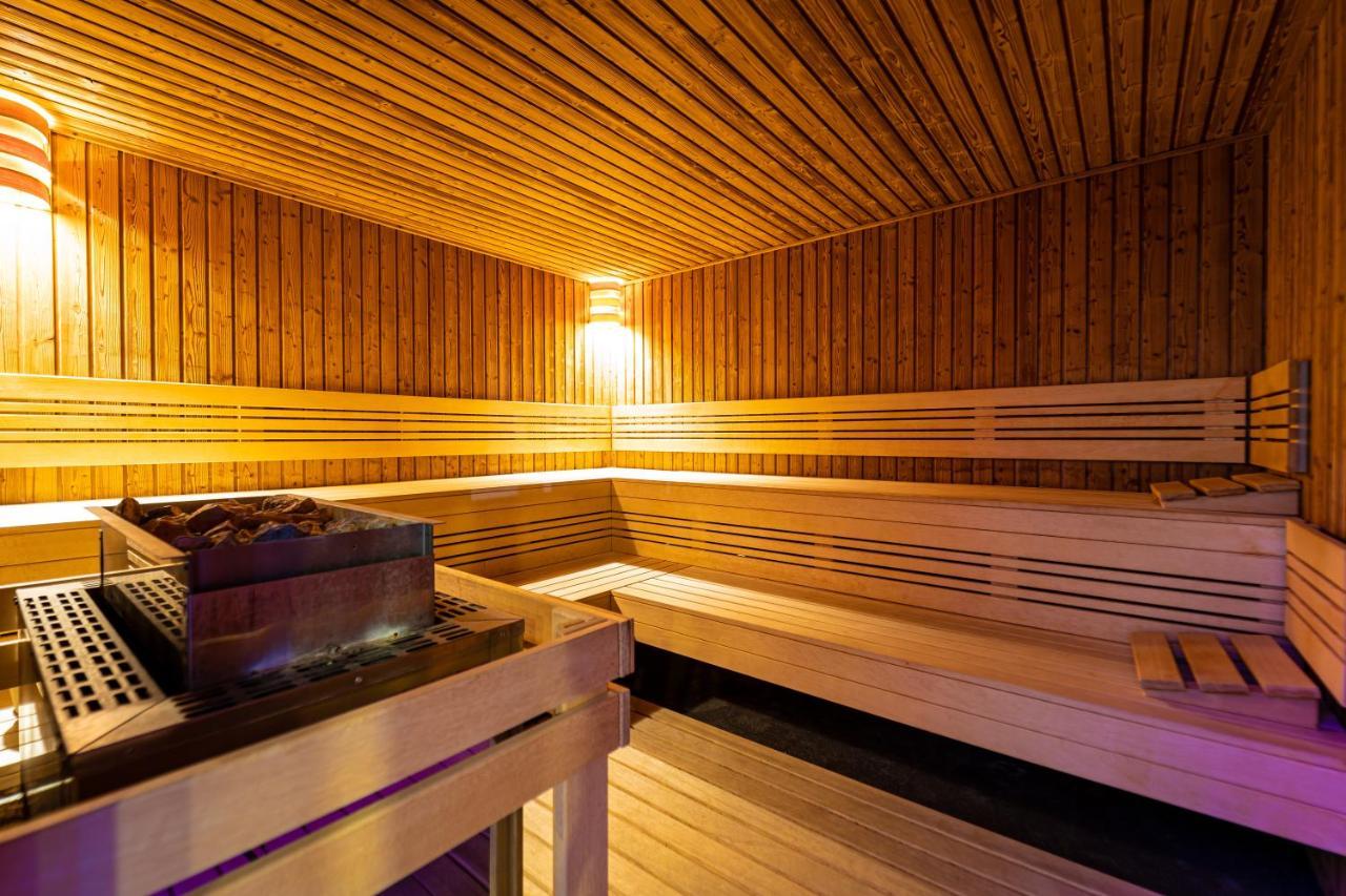 Hotel Ali Baba Humenné Exteriér fotografie