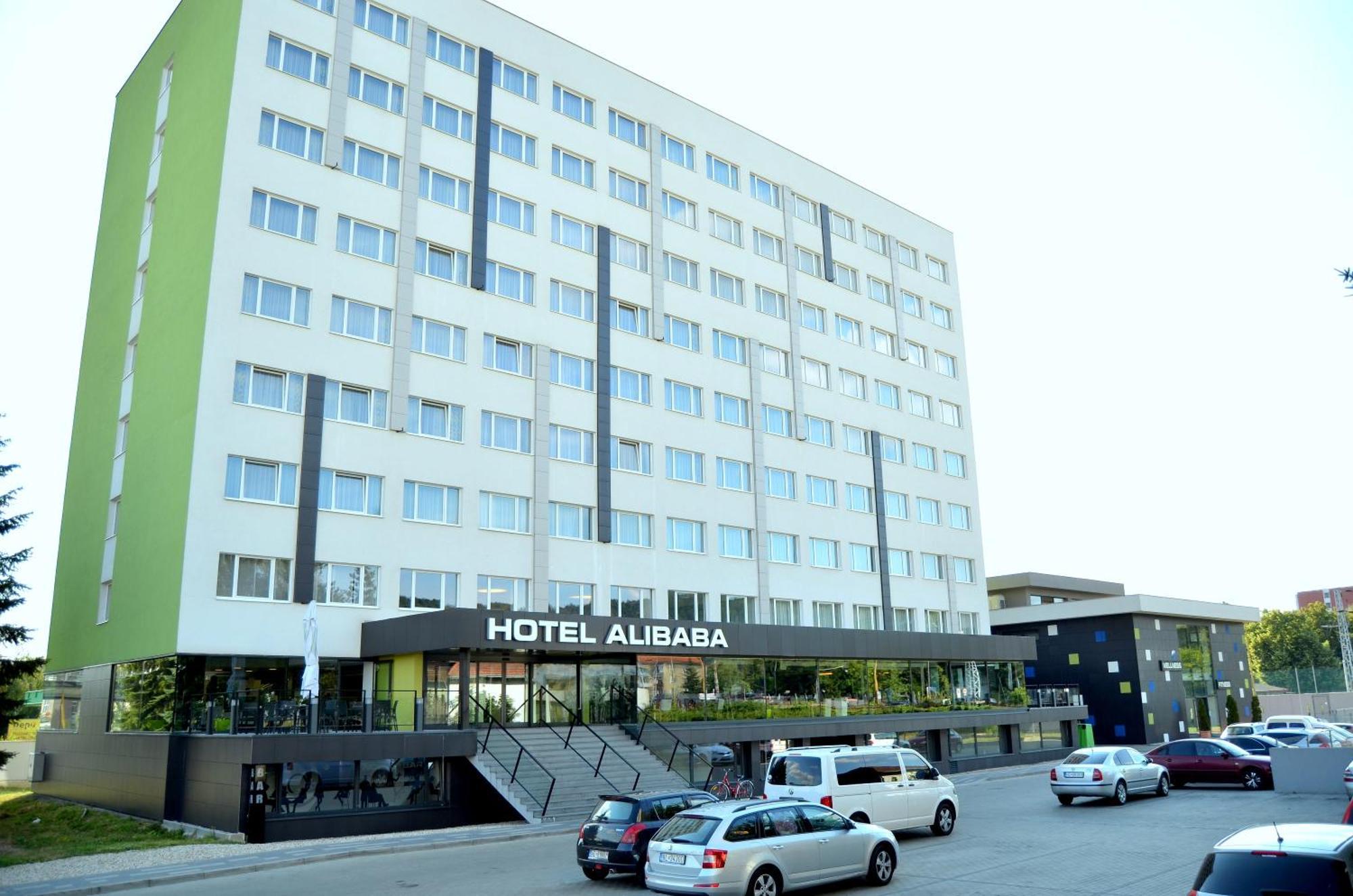 Hotel Ali Baba Humenné Exteriér fotografie